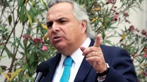 El presidente de chile, sebastián piñera, decretó este domingo dos días de duelo nacional, para el lunes y martes de la semana que comienza, en recuerdo y homenaje a los más de 36.000 fallecidos que se ha cobrado la pandemia en el país hasta la fecha. Gobierno De Chile Decreto Tres Dias De Duelo Nacional Por Muerte De Hugo Chavez Cooperativa Cl