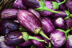 Sawi bendi timun terungkailan lobak merah 3. Buah Vs Sayur 11 Makanan Ini Sering Salah Digolongkan Lho