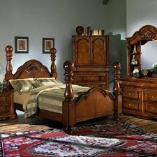 Kings Rattan Magnolia Classics 5 Piece Paul Bunyan King Bedroom Set In New River Pine 1071 28 65 168 186 02 King Bedroom Sets Bedroom Sets For Sale Bedroom Set