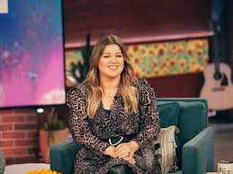 Apr 30, 2021 · kelly clarkson's 'nasty habits' driving her friends away? Why Kelly Clarkson Will Never Get Botox Wants To Wrinkle Like A Dog
