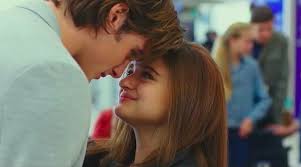 Determined to make the most of her final summer before college, elle plans the ultimate bucket list as she navigates what comes next with noah and lee. Reasons Elle And Noah From The Kissing Booth Are Bad News