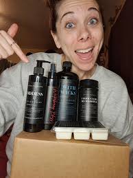 Omg has anyone else used the Mavwicks products?? I got my mystery bundle  yesterday & I love everything that is in it. Let me know if you want the  link. 😀 #mavwicksfragrance