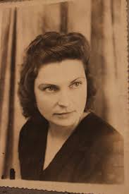 This is my grandmother, Mildred Dyer (on the left) with her mother and  sister in Portland, Oregon, May 1947.