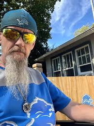 Picking a secondary football team