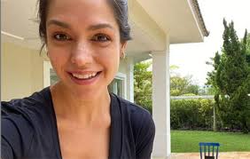 Thais fersoza estimated net worth, biography, age, height, dating, relationship records, salary, income, cars, lifestyles & many more details have been updated below. Thais Fersoza Desabafa Nao E Facil Achar Um Tempinho Pra Mim Ofuxico