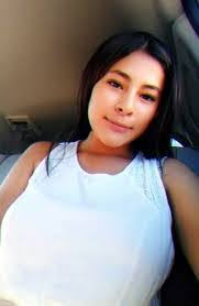 Elizabeth Guzman's Instagram, Twitter & Facebook