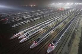 (jangan mulakan saya dengan perkhidmatan kereta api serantau di east yorkshire.) dan kerana negara ini telah bersedia untuk melabur dalam infrastruktur kami menganggarkan bahawa ketika penerbangan dari edinburgh ke london mengeluarkan 177kg co2 per penumpang, dan kereta api. China Luncurkan Kereta Ke Inggris Butuh 18 Hari Tiba Di London Halaman All Kompas Com
