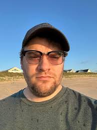 lost bank card and sunglasses *** a bit of a long shot but my sister has  lost her bank card and sunglasses