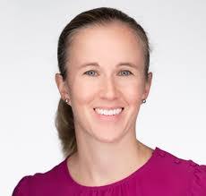 Kelly Elder's Instagram, Twitter & Facebook