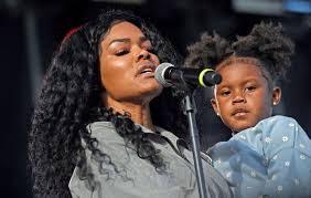 #pressplay #teyanataylor reveals the times her and husband #imanshumpert invite other women into the bedroom #socialites are you this open in your. Teyana Taylor S Daughter Junie Is Sound Asleep In Her Arms While She Performs During Concert