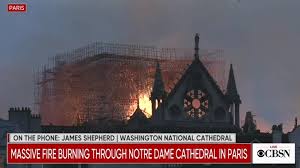 Altarul și crucea de altar din catedrala notre dame au scăpat intacte. Video Incendiu La Notre Dame Parizienii Se RoagÄ Èi CantÄ In StradÄ
