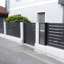 Zaun Edison Mit Pforte Nach Einbau In Anthrazit Zaun Anthrazit Aluminium Zaun Haus Ideen