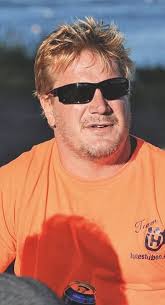 En tradition som griper tag... krätfisket är bättre än julafton!