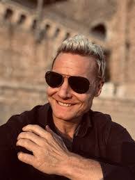 Sarah Lichy's Instagram, Twitter & Facebook