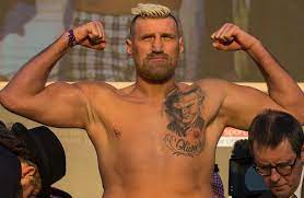 Wach bedeutet, präsent im hier und jetzt zu sein. Wach Johnson Weigh In Report From Konary Poland Boxing News