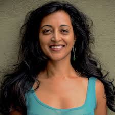 Stream Roxana Padmini