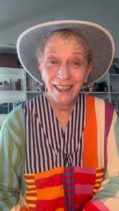 Unforgettable day visiting my childhood home in New Plymouth. Heartfelt  thanks to Peter and Jocelyn Rich for the wonderfully warm welcome. Watch  out for the full story in NZ Woman's Weekly, July