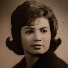 Elizabeth Brooks (1943-2022)