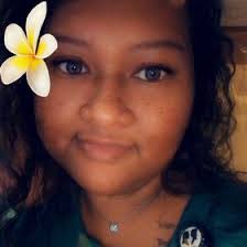 Rhea Richardson's Instagram, Twitter & Facebook