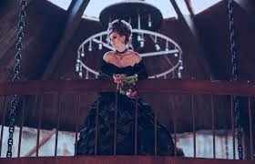 For example, a designer like jenny packham is much more bohemian while monique lhuillier is much more flashy and sparkly. Gothic Wedding Dress Styles Lovetoknow