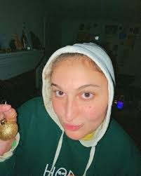 Kacy Baxter's Instagram, Twitter & Facebook