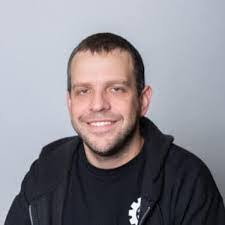 Shirley Lenox's Instagram, Twitter & Facebook