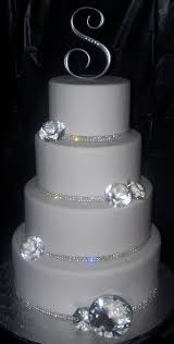 Black And White Wedding Cakes With Bling Bling Bling Wedding Cake This One Too But Not With Those Big Fake Diamonds With Images Bling Wedding Cakes Fake Wedding Cakes Round Wedding Cakes