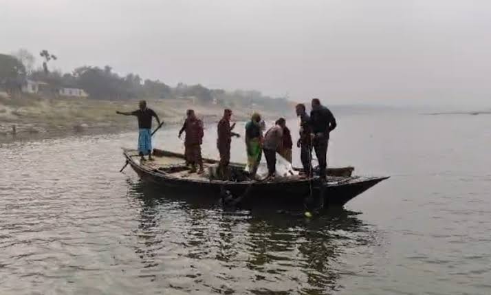 নদীতে গোসলে নেমে দুই শিশু নিখোঁজ, ১৯ ঘণ্টা পর একজনের মরদেহ উদ্ধার