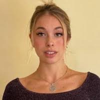 Aida Huerta's Instagram, Twitter & Facebook