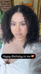 Yesterday I celebrated my 32nd birthday, feel very blessed in life right  now and I anticipate great change and growth this year 🌞💗🌻 #birthday