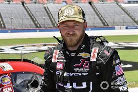 8), here are eight drivers who could end up being the most popular driver for this year and only drivers currently in nascar's three national series were included. Jeffrey Earnhardt To Run Full Nascar Xfinity Series Schedule