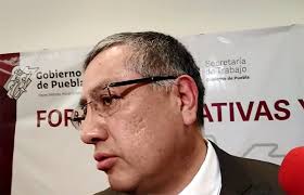 Reinstala Secretaría del Trabajo a 20 ex trabajadores de gobiernos panistas 