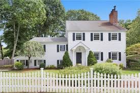 Alibaba.com offers 995 ct fence products. 15 Holmes Ct Darien Ct 06820 40 Photos Mls 170348366 Movoto