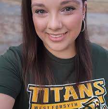 What is the type of walk and clothing required for a 4-year-old in a  pageant?