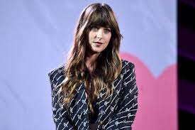 Her breakout role was playing anastasia steele in the film adaptation of 'fifty shades of grey.' Dakota Johnson Werde Vermutlich Fur Den Rest Meines Lebens In Therapie Bleiben Gala De