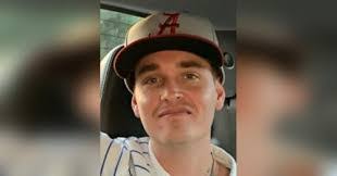 Amber Alden's Instagram, Twitter & Facebook