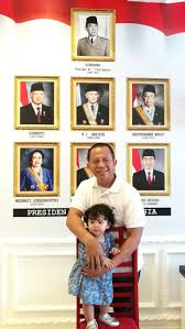 Arif Wachjunadi Bersama Mas Harry Kiss Owner Resto Teras Istana
