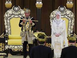 Watak penting kelancaran istiadat pertabalan yang dipertuan agong ke 16. Rakyat Rafak Sembah Tahniah Pertabalan Al Sultan Abdullah Sebagai Agong