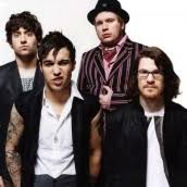 Had to have high, high hopes for a living shooting for the stars when i couldn't make a killing didn't have high hopes traduction de panic! 20 Meilleures Paroles De Panic At The Disco Avec Traduction