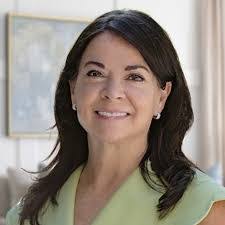 Mara Crews's Instagram, Twitter & Facebook