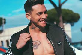 La seconda puntata del reality regala l'happy ending per sofia e alessandro. Alessandro Basciano Eta Fidanzata Uomini E Donne Lavoro Sorella Famosa Temptation Island Solonotizie24