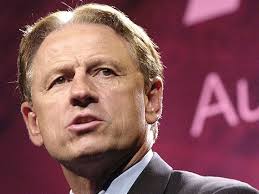 Jim Queen's Instagram, Twitter & Facebook