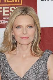 Blonde To Gray Hair Michelle Pfeiffer Blonde Hair Over 50 Hair Color For Women Cool Hair Color