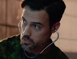 Découvrez 11 photos du comédien Thomas Beaudoin de STAT