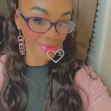 Gwen Sandra Holcomb (@gwenholcomb6) • Threads, Say more