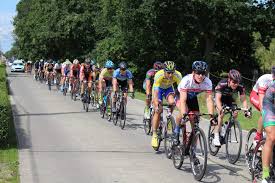 Lees meer over belgisch kampioenschap wielrennen 2017. Laatste Editie Van Het Bk Voor Elite Zc En Beloften Wielrennen Te Stabroek Polderke