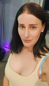 ♥️Ts Caetlyn♠️ on X: My Melbourne people !! Come play with me on my last  night in our lovely city . Lets drink wine🍾🥂... Lets get horny🍆🍆🍄...  tonight only . Dont miss