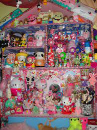 Members of the original scene subculture were nicknamed scene kids, scenesters, or trendies. Update Kawaii Room Aesthetic Room Decor Kawaii