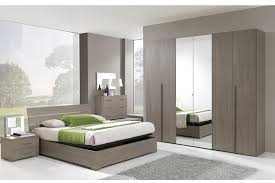 Le camere matrimoniali sono da sempre uno dei nostri punti di forza, per la vastità delle proposte di cui disponiamo che va dalle camere da letto economiche alle camere da letto di lusso, mettici alla prova!siamo in grado di offrire ai nostri clienti prodotti di qualità ed un servizio di progettazione impeccabile. Camere Da Letto