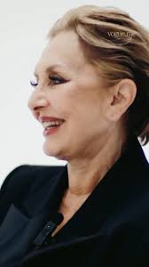 قسمتی از گفت و گوی‌ شیرین نوه و مادربزرگ💎, در پشت صحنه جدید ترین فوتوشوت  های مجله VOGUE ARABIA, 📌برای دیدن ویدیو به صورت کامل به سایت VOGUE.ME  مراجعه فرمایید, Editor-in-chief: @mrarnaut, Video: ...